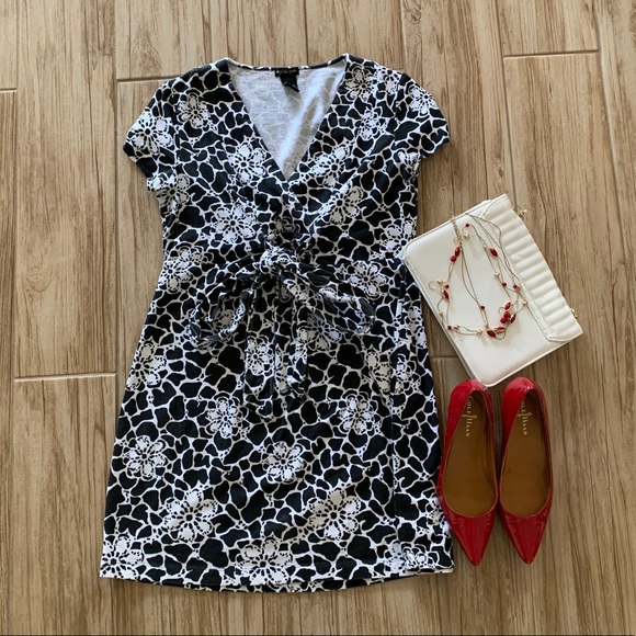 Rgl New York black & white tie-waist mini-dress - Picture 1 of 6